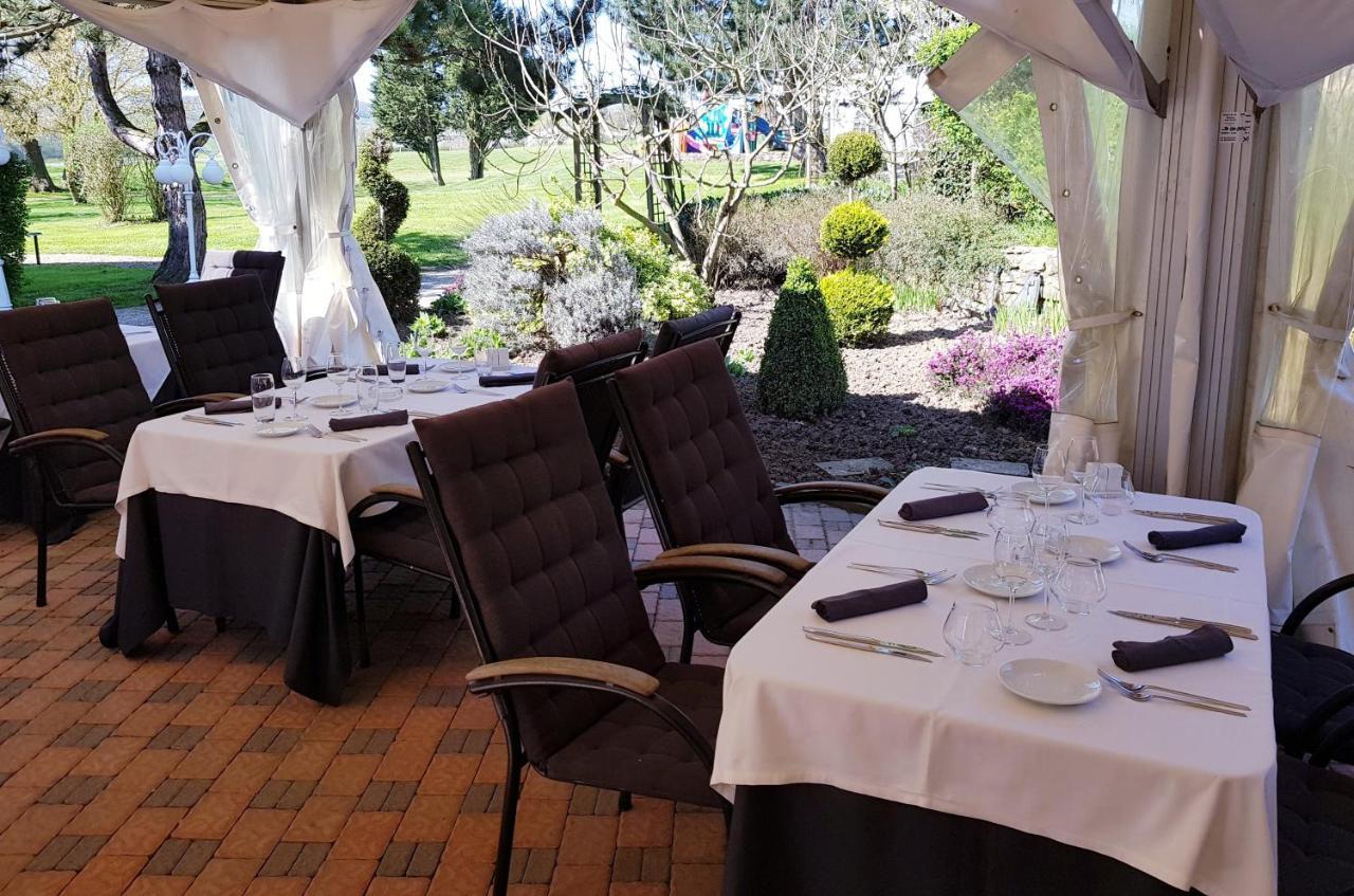 Logis Hotel Les Tuileries Fey Екстер'єр фото