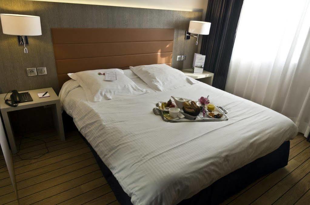 Logis Hotel Les Tuileries Fey Екстер'єр фото