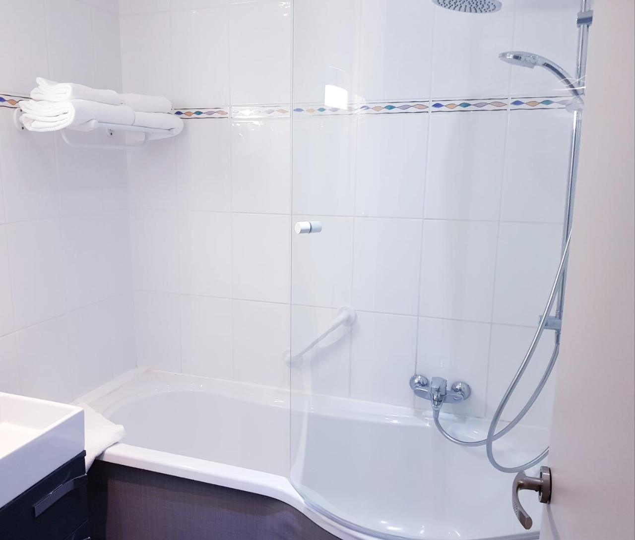 Logis Hotel Les Tuileries Fey Екстер'єр фото